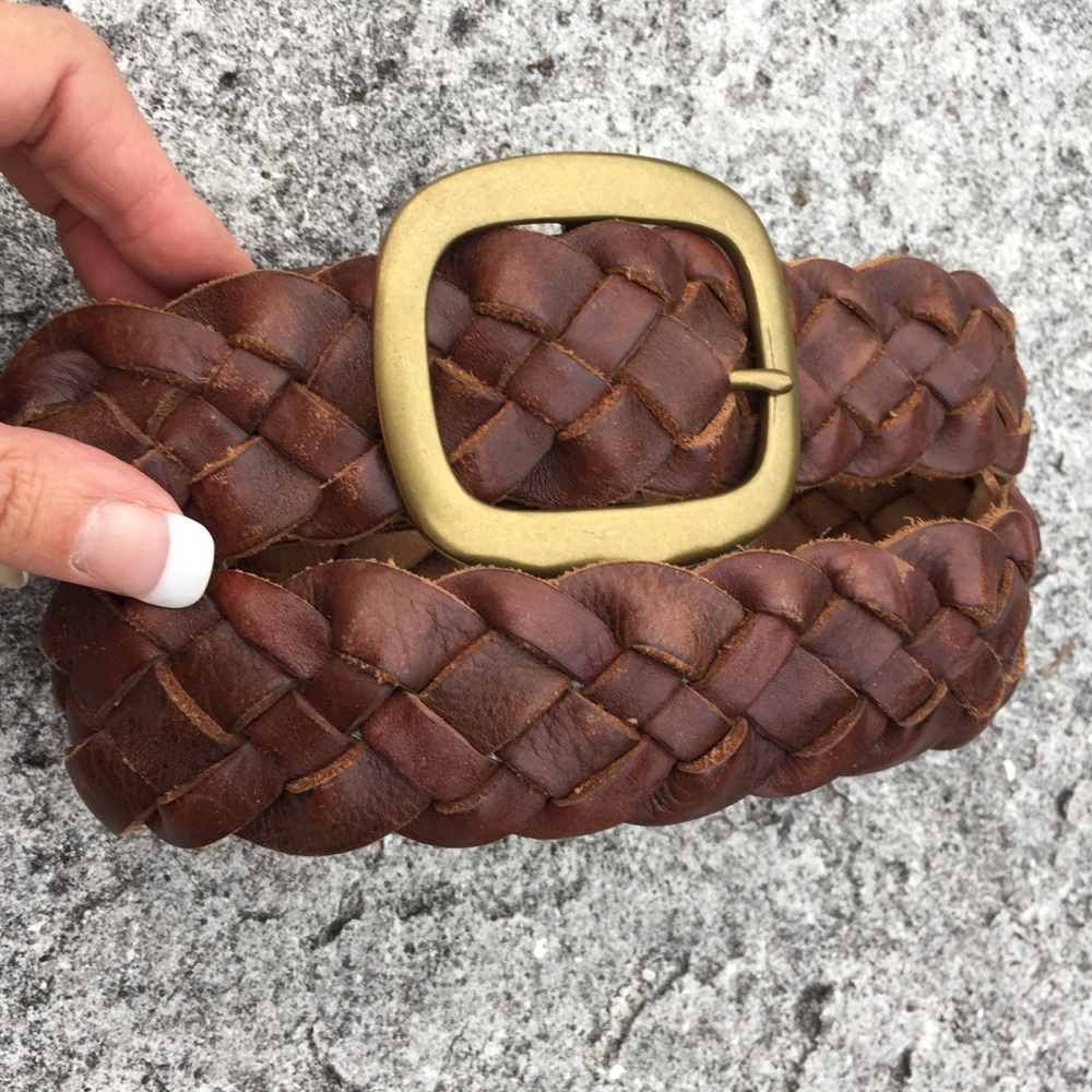 Lucky brand brown leather belt 32